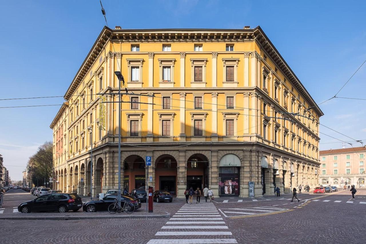 Realkasa Train Plaza Apartment Bolonia Zewnętrze zdjęcie
